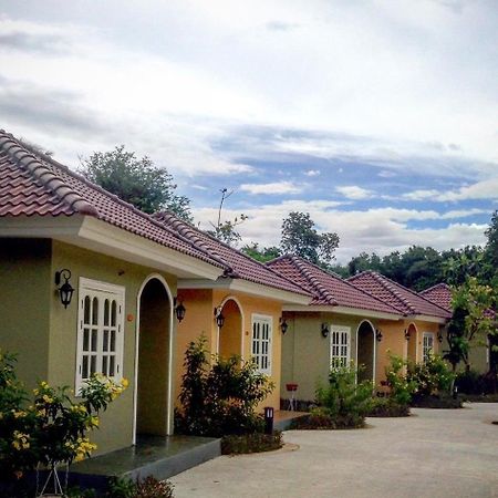 Wangpla Villa Resort Nakhon Sawan Exteriér fotografie