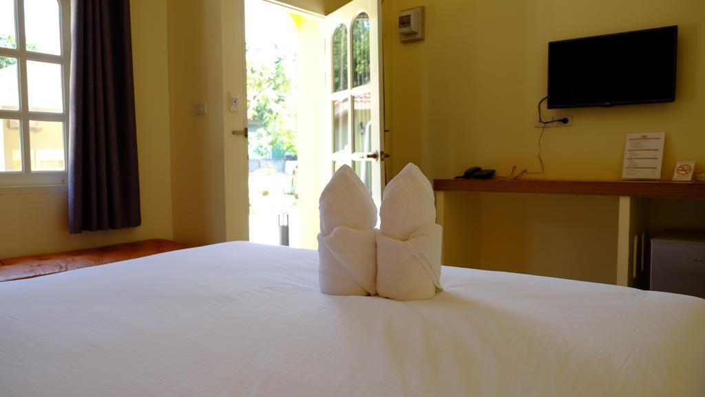Wangpla Villa Resort Nakhon Sawan Pokoj fotografie
